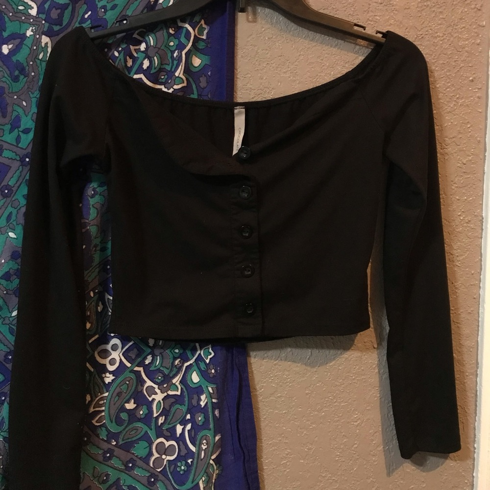 Super cute Long sleeve crop top